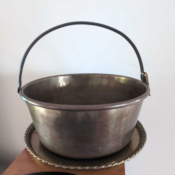 Antique Solid Brass Jelly Pot with fixed Black Wrought Iron Handle 19th Century