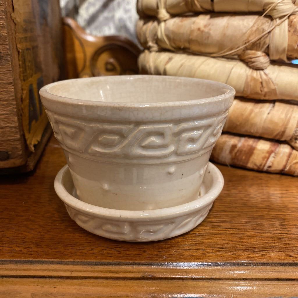 Vintage McCoy Cream Planter 4" x 2.5"