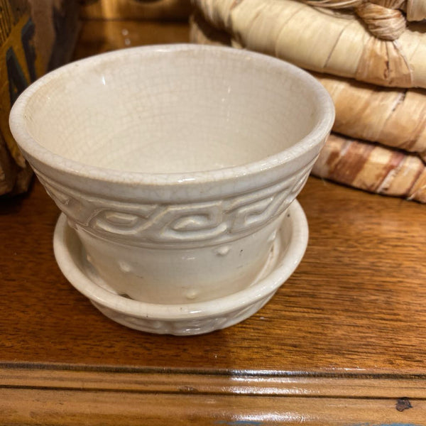 Vintage McCoy Cream Planter 4" x 2.5"