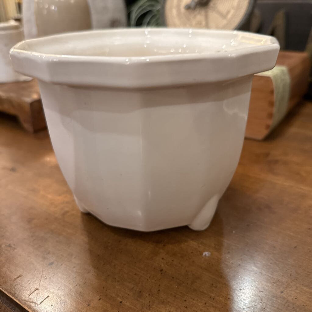 Imperial pottery planter