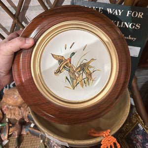 Duck tin with lid