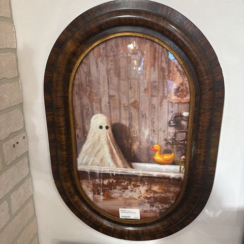 Ghost bathtub oval frame pic
