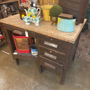 Vintage desk 26x40x30T