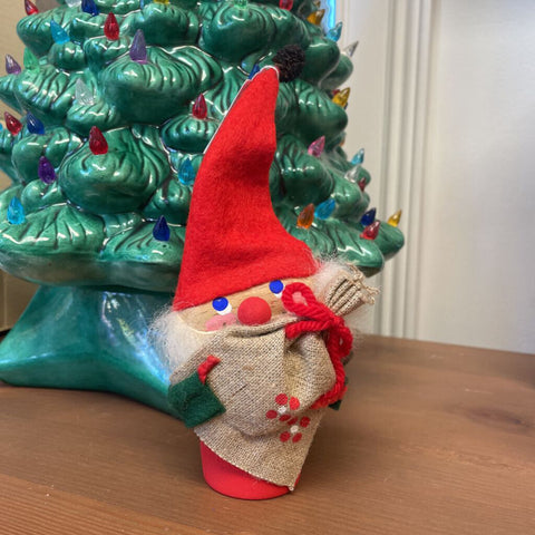 Moxie - Denmark Holline Nisse Santa - 7"