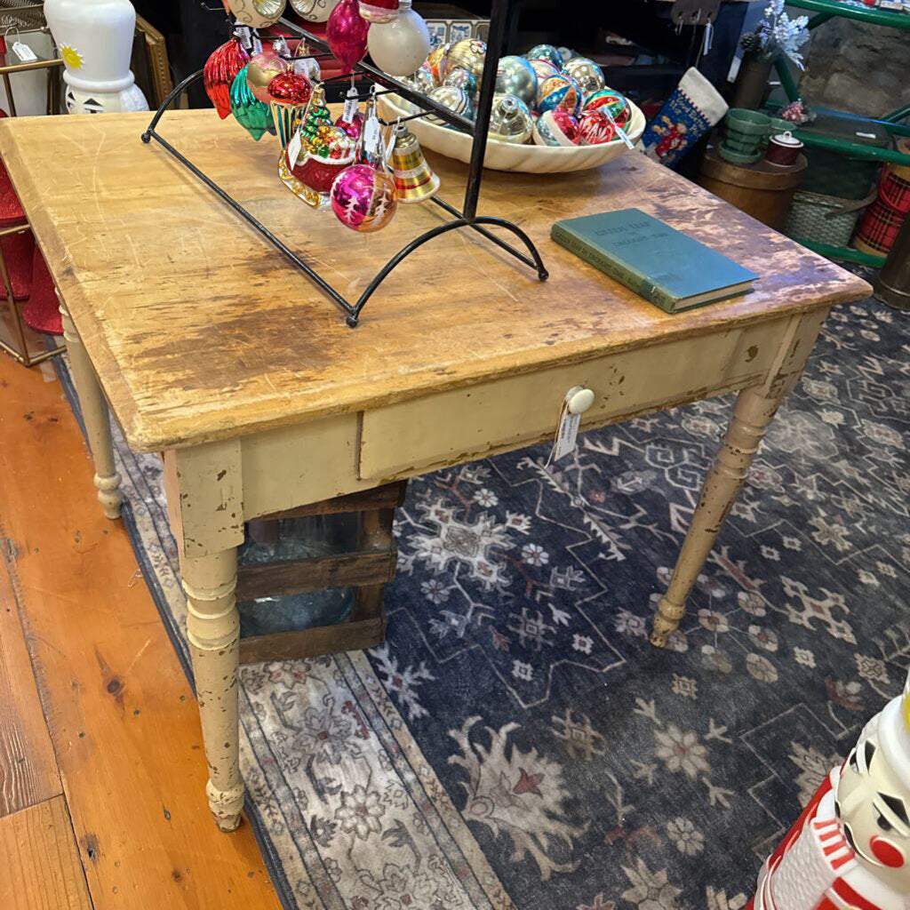 Primitive table with drawer 29x36x28T pickup only