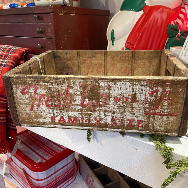 JFV ~ Vintage 7UP crate