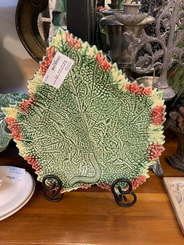 Bordallo Pinheiro Portugal ceramic Maple Leaf platter. As is