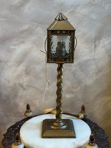 0638 Street Light Brass Table Lamp
