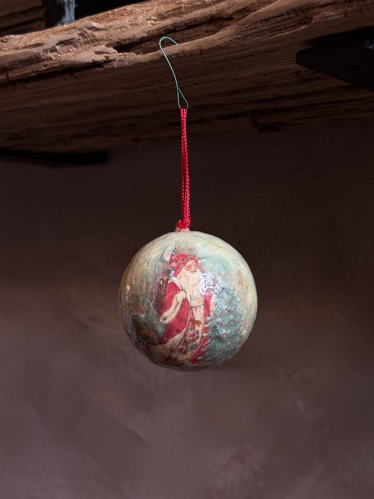 0682 Round Paper Mache Santa Ornament