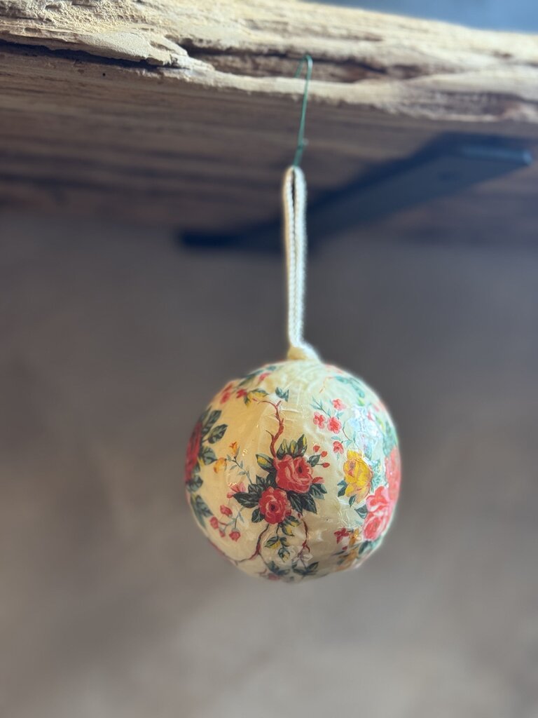 0684 round floral paper mache ornament