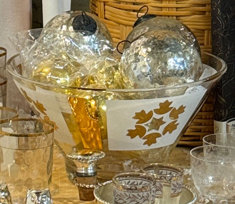 Gold and white bowl salad / punch