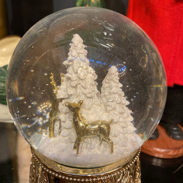 Snow Globe w/ Deer