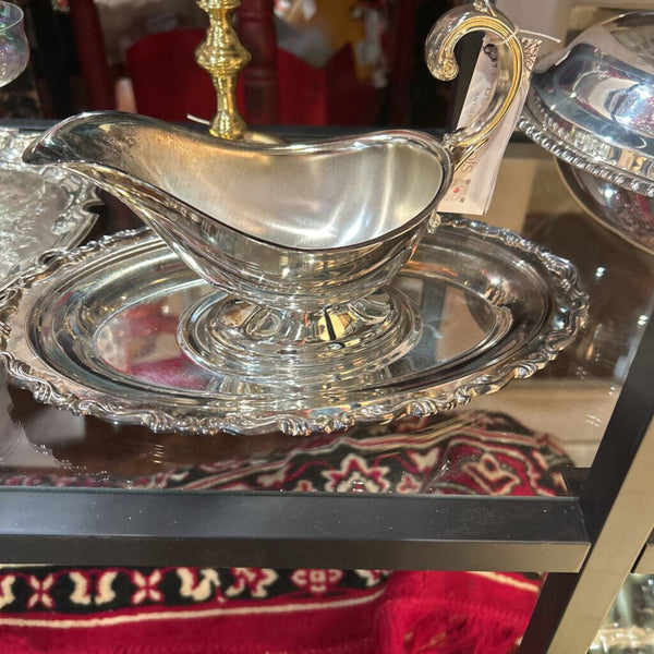 Georgian Scroll Gravy Boat and Tray Silver Plate