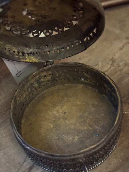 0072 Metal Incense Box