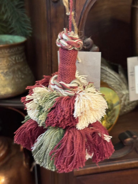 0731 Red/Green Tassle
