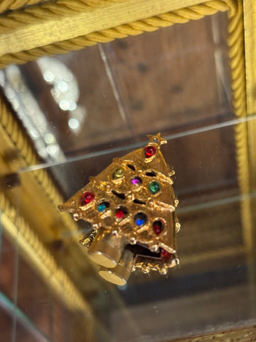 0735 Christmas Tree Brooch
