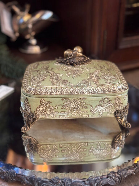 0742 Green Porcelain Box
