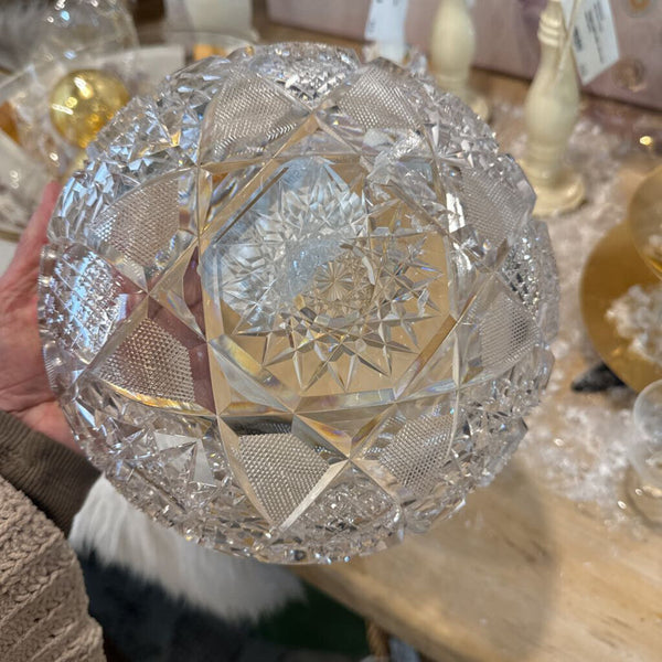 Cut crystal bowl EAPG brilliant cut sawtooth edge