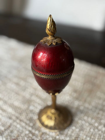 Vintage Evans Imperial Egg Lighter Red Color Sparks