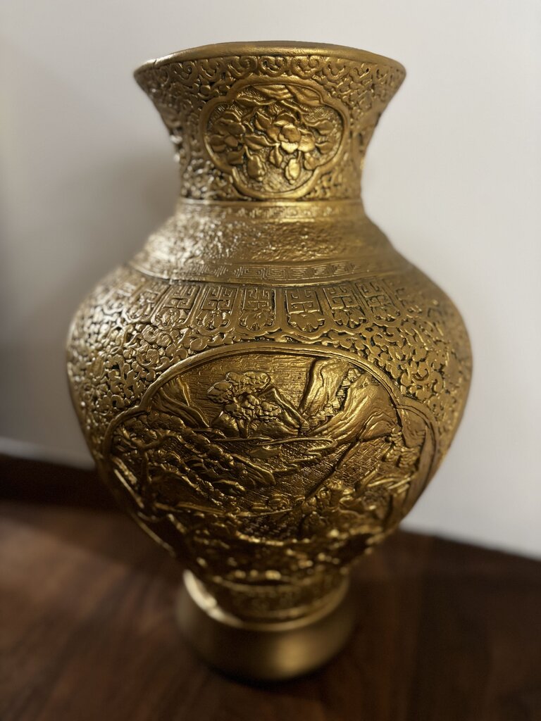 Vintage Gold Cinnabar Story Vase