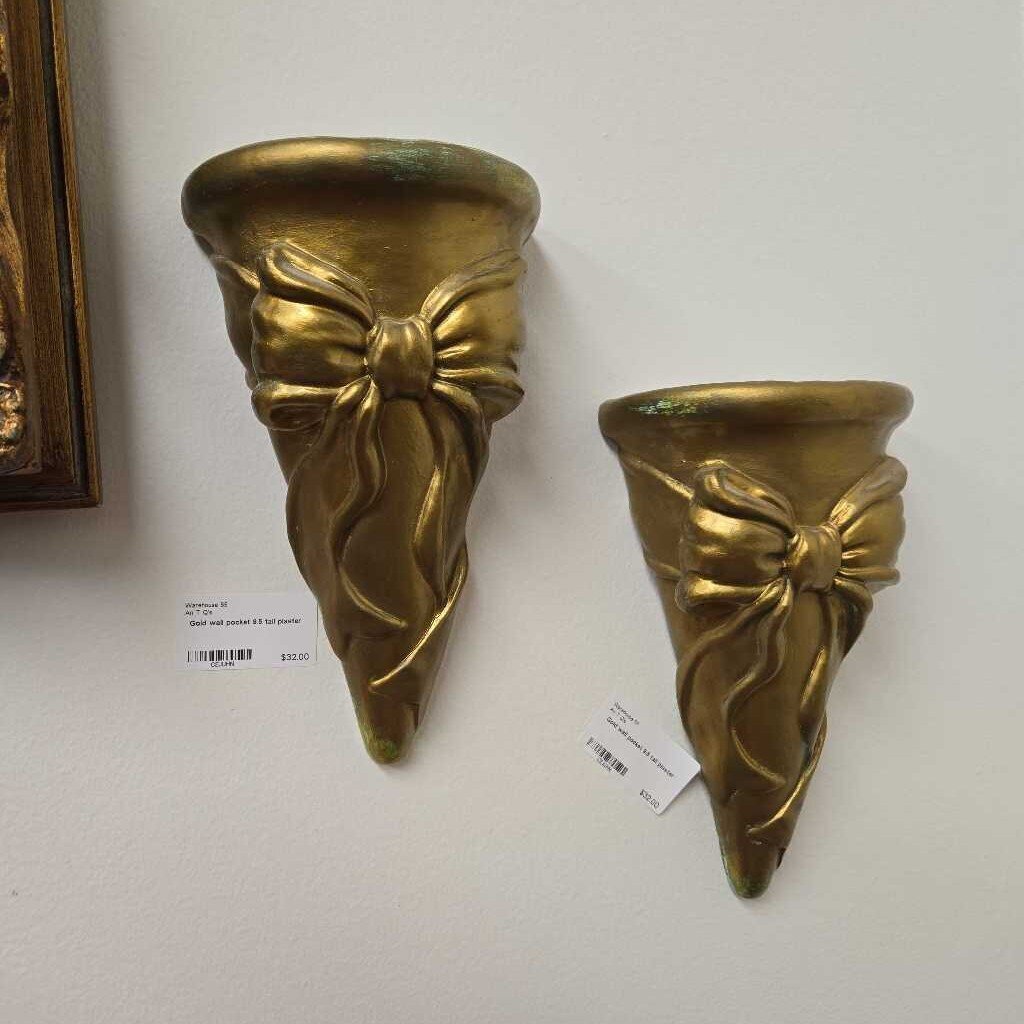 Gold wall pocket 9.5 tall plaster