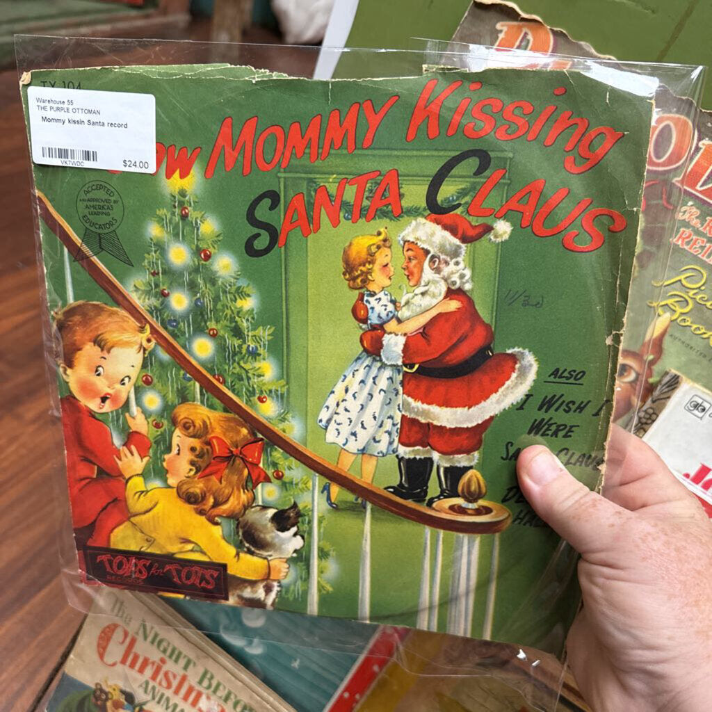 Mommy kissin Santa record