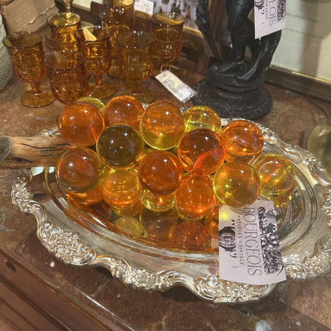 Vintage. Lucite Amber Grape Cluster 11"