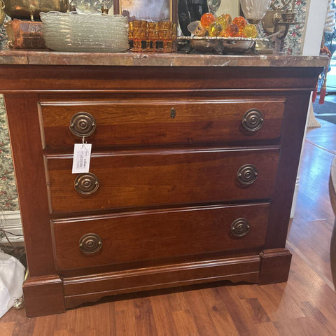 Beautiful Chest of Drawers w/Marble Top 39"l x 18.5"w x 33"t IN STORE PICK UP ONLY