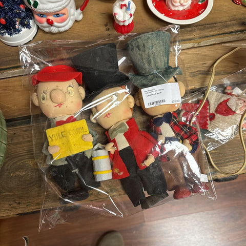 Carolers 3 pack