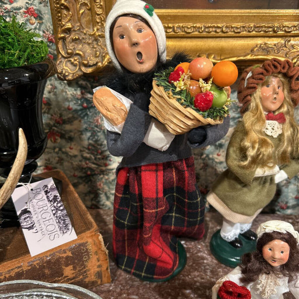 Byers Choice Caroler 13"