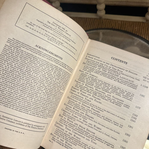 UNIVERSAL REFERENCE LIBRARY (C1953)