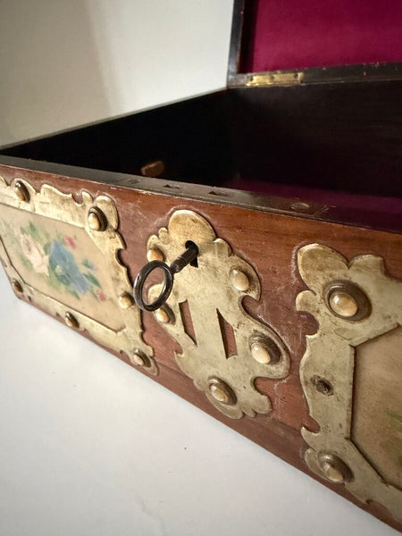 0007 Victorian Hand-painted Silk Lined Box w/ Working Key