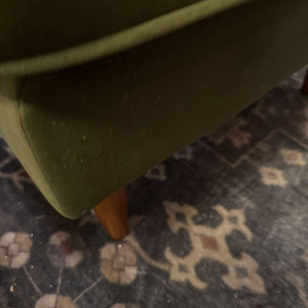 Green Velvet Ottoman 25x28x18T