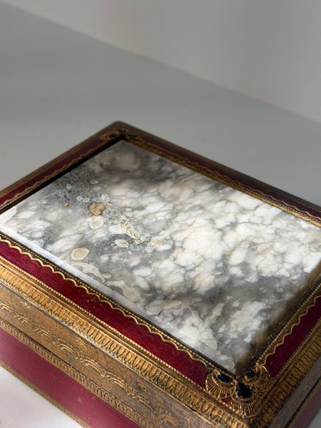 0926 Italian Florentine Alabaster Top Box