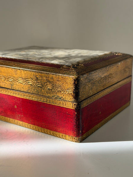 0926 Italian Florentine Alabaster Top Box