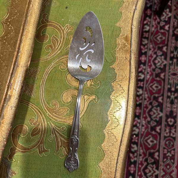 WM ROGERS PASTRY SERVER