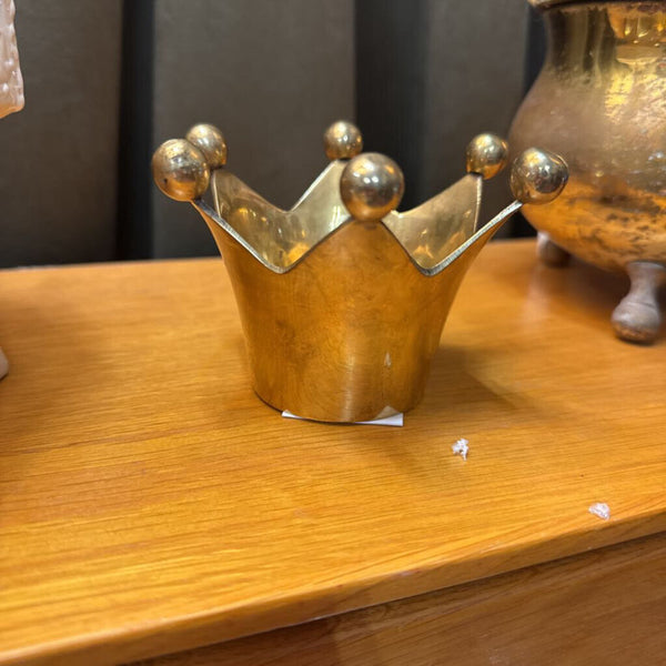 Brass Crown W1988