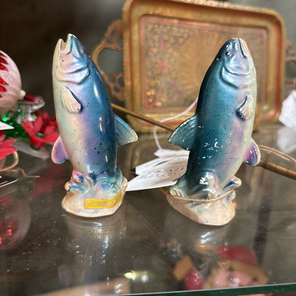 Pair of Fish Salt and Pepper Shakers W1990