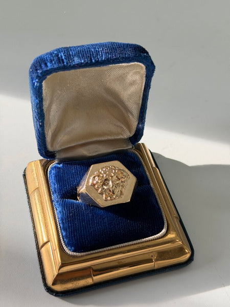 1257 Gold-Tone Medusa Ring Size 8