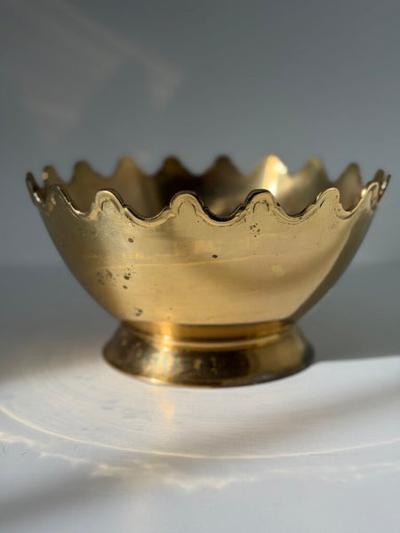 1124 Crown brass Bowl
