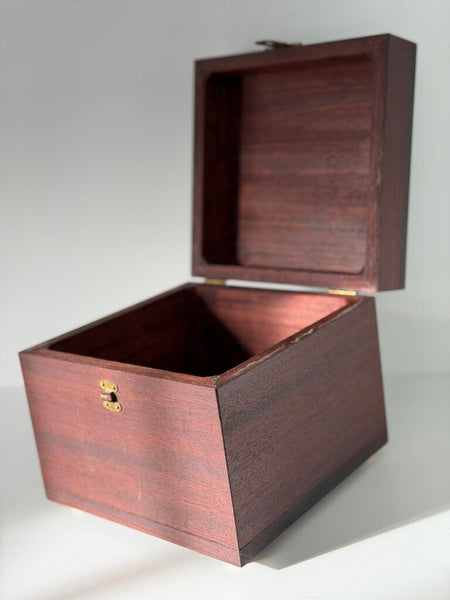 0061 Vintage Wood & Brass square box w/ handle