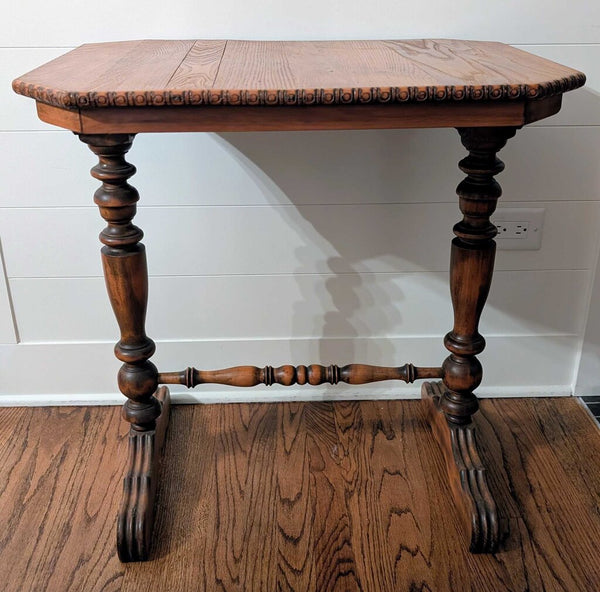 Antique Walnut Bobbin Leg Table 26x20x28 STORE PU ONLY