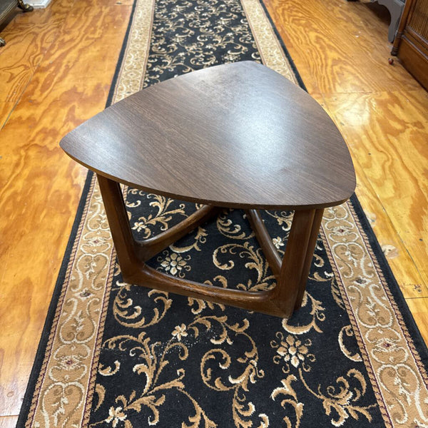 Guitar Pick Side Table W1022 PICK UP ONLY