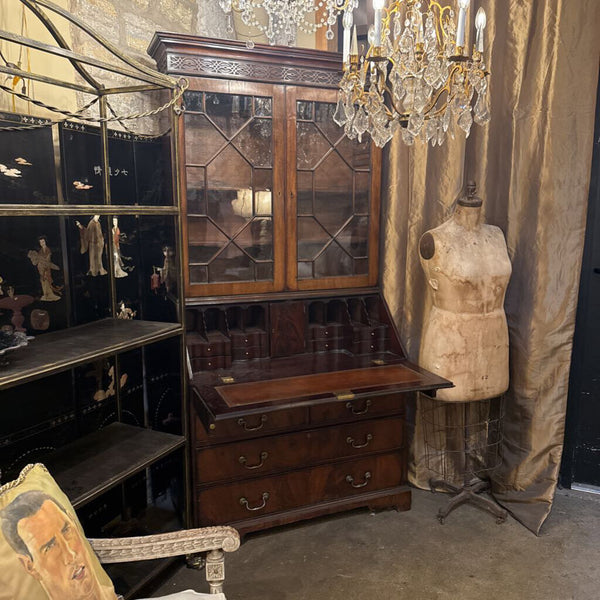 MID 18TH CNTURY GEORGE 111 BUREAU BOOKCASE SECUTARY COMES IN TWO 42W 21D 87T IN STOREPICK UP ONLY