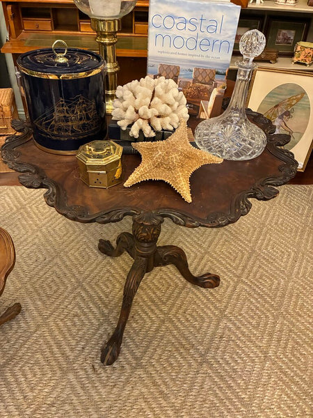 Vintage Pie Crust Table