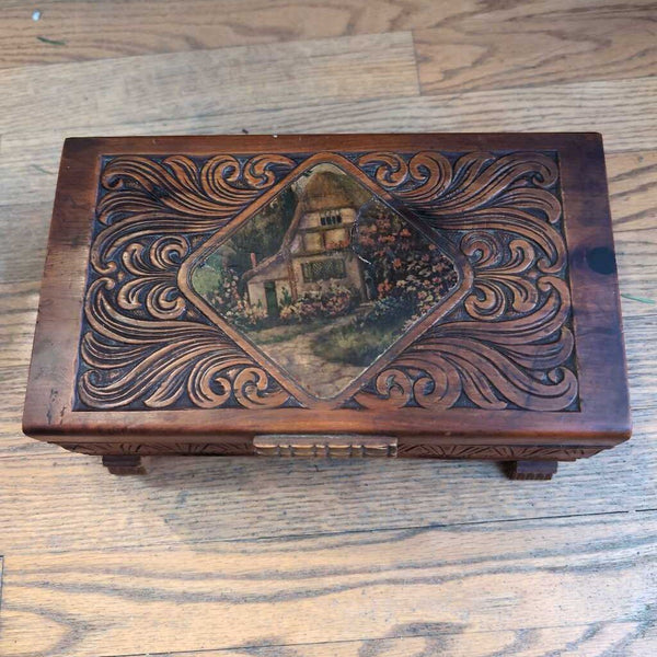 Cool Vintage Wooden Cedar Lined Jewelry Box 11x7