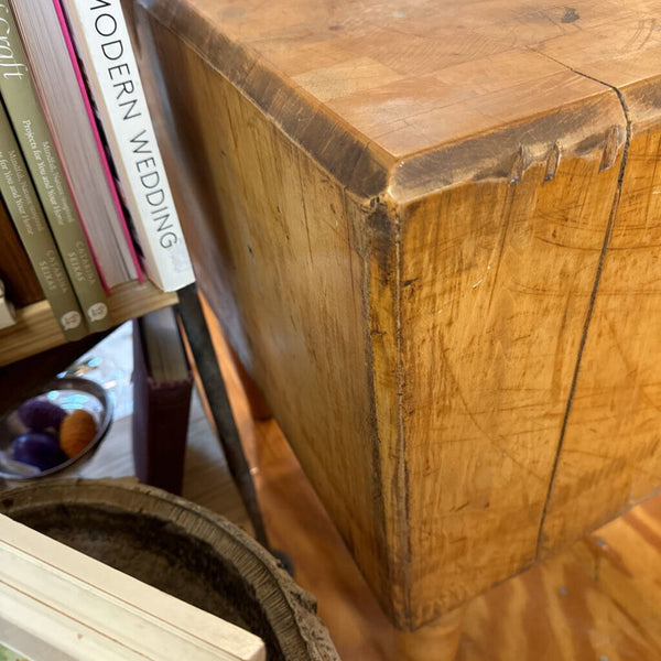 Butchers butcher block / old 30" x 30" x 33" tall ( block itself is 15" thick and solid) legs are removable extremely heavy in store pick up only.