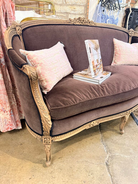 VINTAGE FRENCH SOFA IN NEW UPHOLSTERY 67L 24D 41T IN STORE PICK UP ONLY