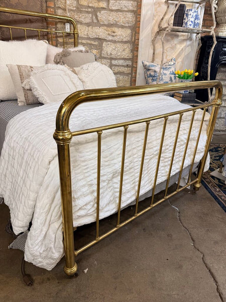 FULL VINTAGE BRASS BED 54"W HEADBOARD 60H FOOTBOARD 40T IN STORE PICK UP ONLY