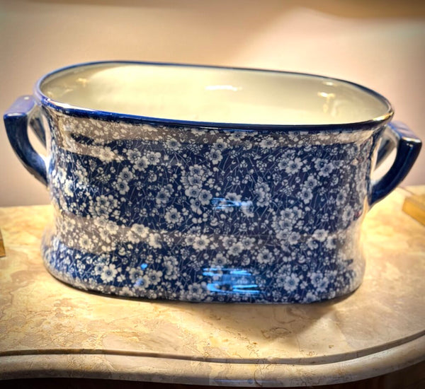 BLUE CALICO FOOT BATH. 18" X 12 1/2" X 8"H, STORE PICK UP